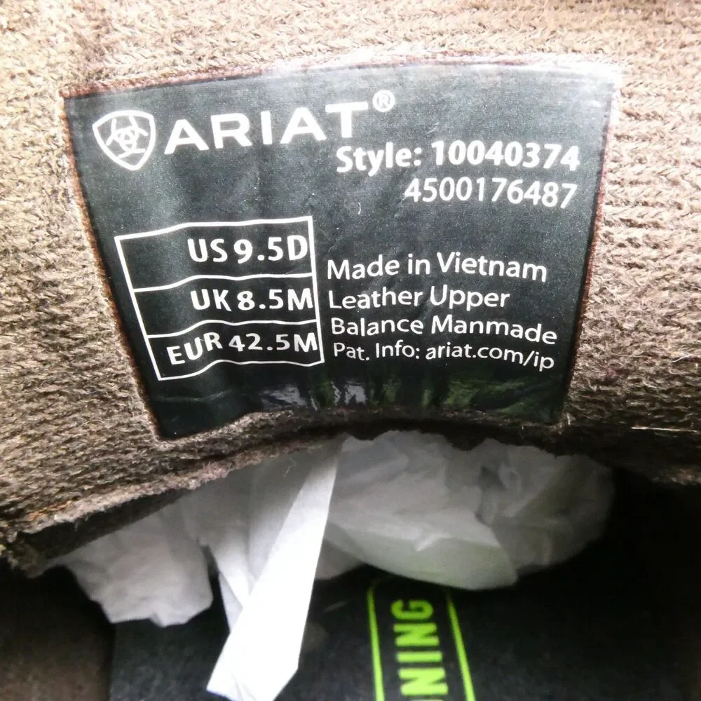 Ariat Men's 9.5 Booker Ultra Distressed leather Brown Round Toe Boots 10040374